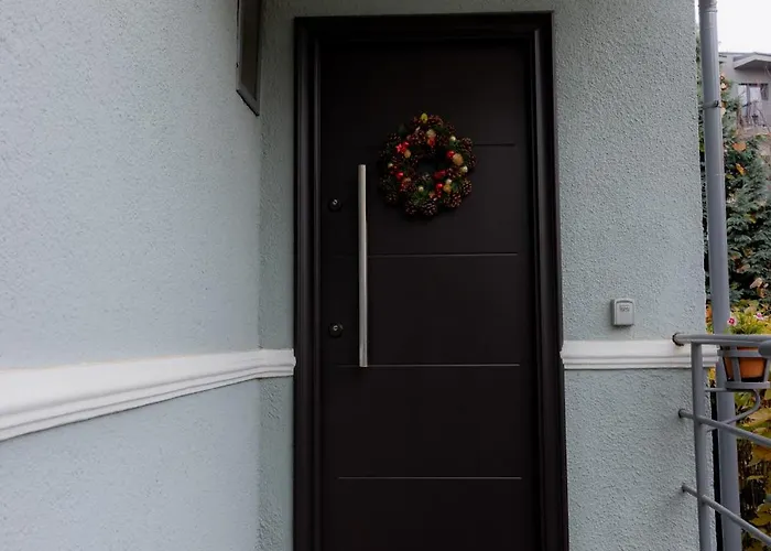 Homey Luxury- Entire House, Free Parking, Yard קלוז'-נאפוקה